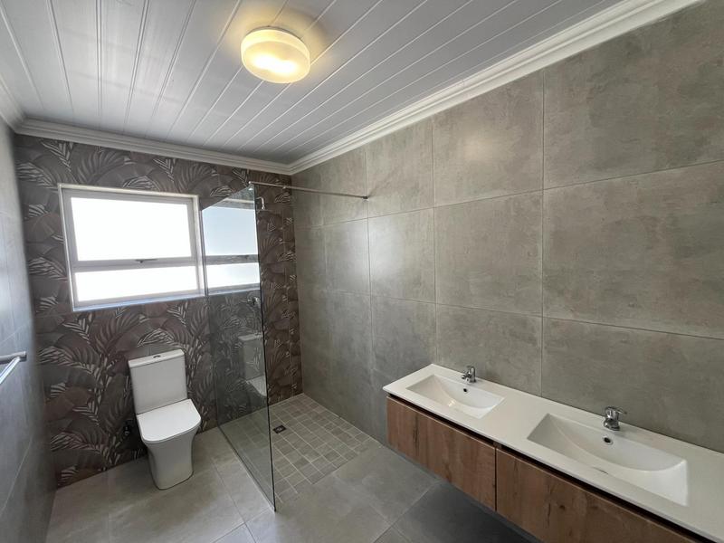 3 Bedroom Property for Sale in Velddrif Western Cape